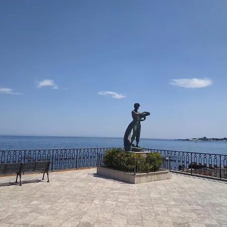 Suite Sul Mare Giardini Naxos Exterior foto